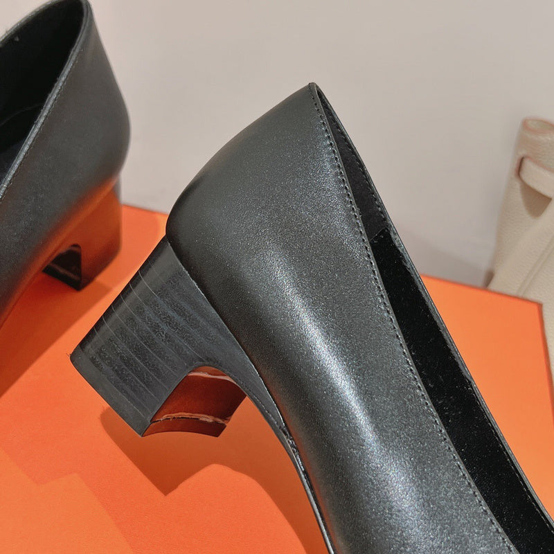 Hermes shoes Style 257 - logo and branding close-up