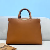 Ziva's Charm handbag – detail view (35cm*10cm*25cm)