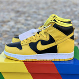 Nike Men's & Women's Luxury Fashion Trainers — Style 054