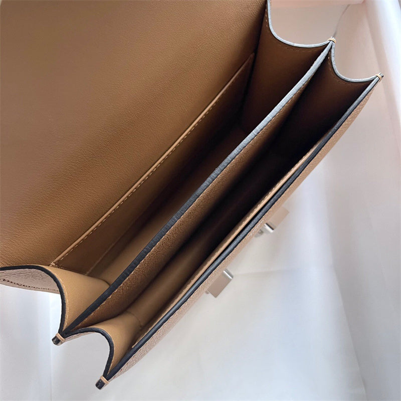Close-up detail of versatile bag design
