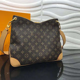 Interior view of everyday-luxe modern women's handbag – women's luxury handbag