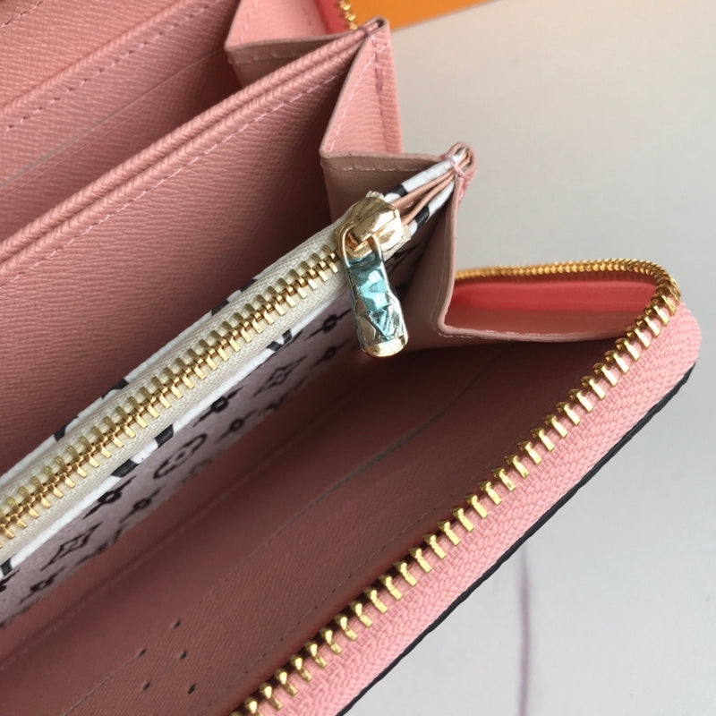 Back view of polished everyday-luxe women's handbag – women's luxury accessory