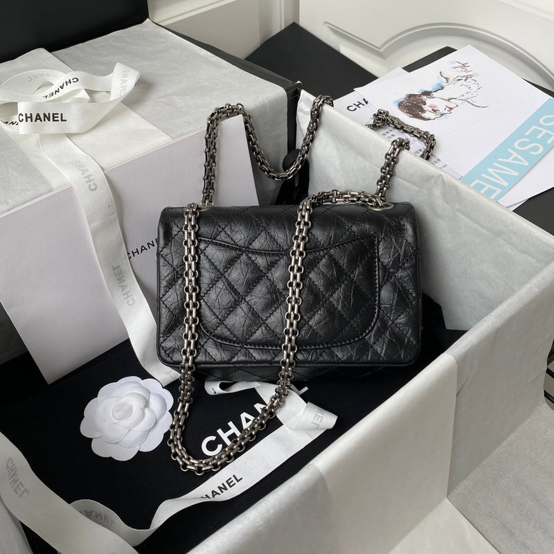 Zivas Charm Signature Style Designer Handbag (Effortless Style Upgrade) – Interior View