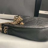 Zivas Charm Everyday Sophistication Luxury Handbag (Elevated Daily Companion) – Close-Up Detail