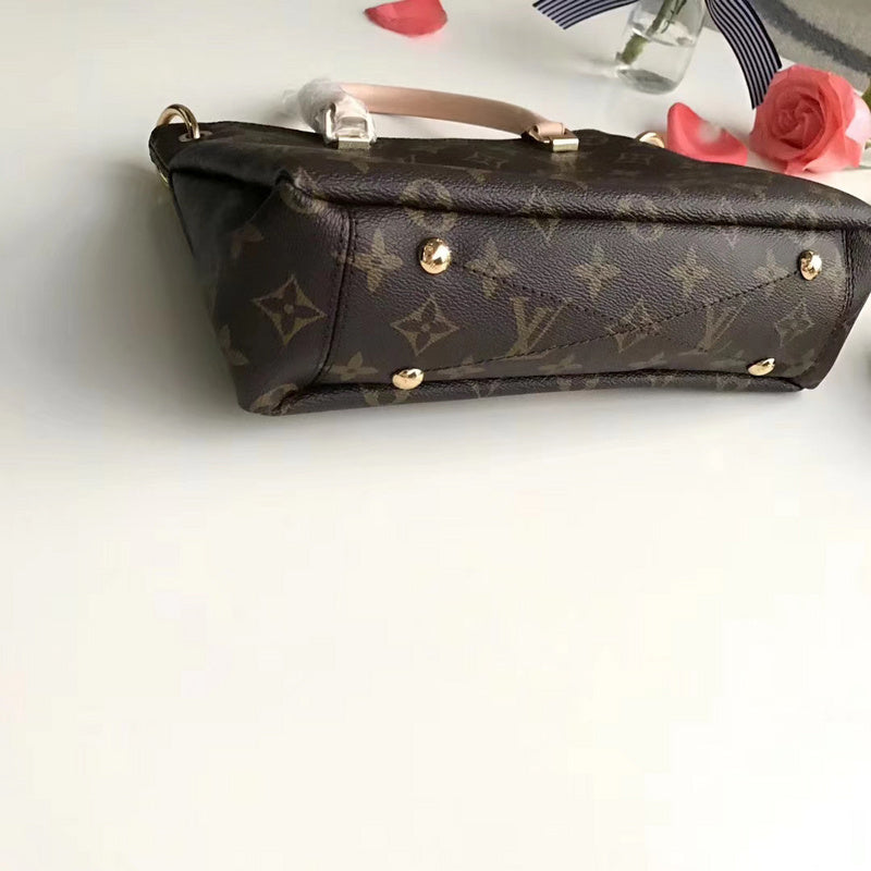 Interior view of signature everyday-luxe women's handbag – women's statement bag