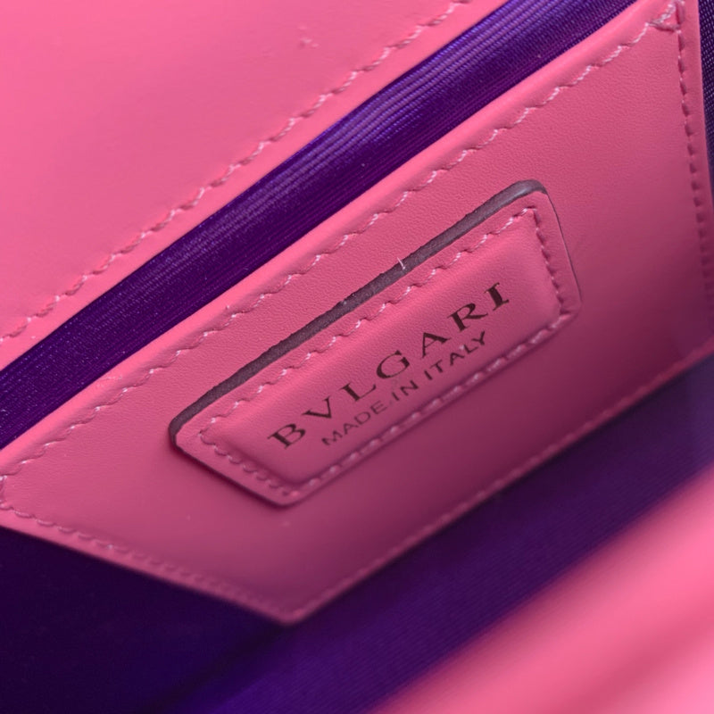 Polished Faux Leather Handbag - Polished Finish | Women's Luxury Handbag #1682 - close-up detail shot (image 3) of designer-inspired handbag