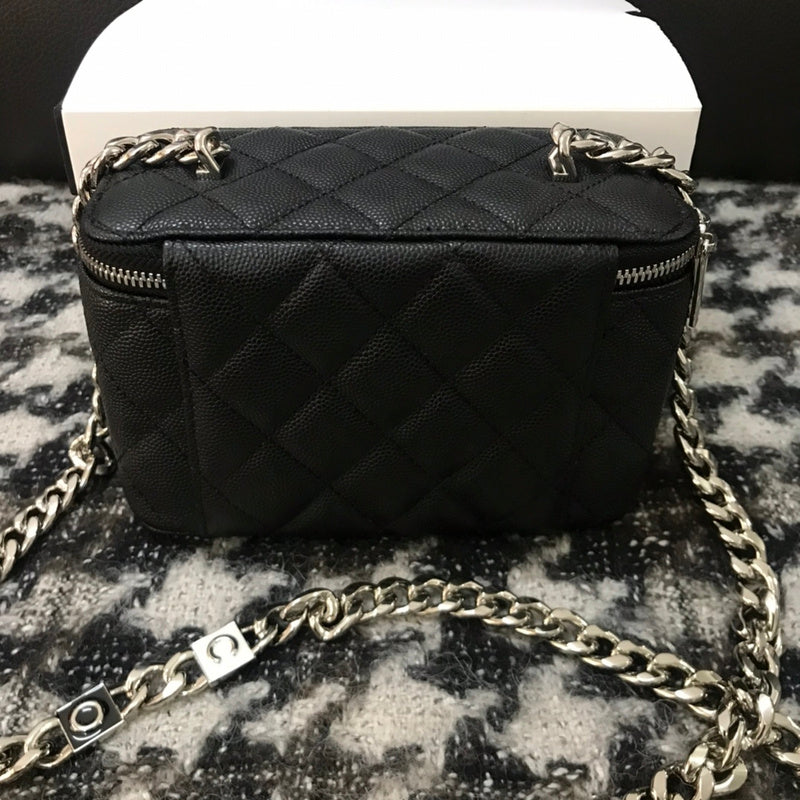  women's handbag, versatile design, view 10