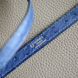  shopper bag close-up of hardware and finish 17