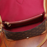  Graceful shoulder bag front view 13