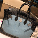  Sophisticated crossbody bag front view