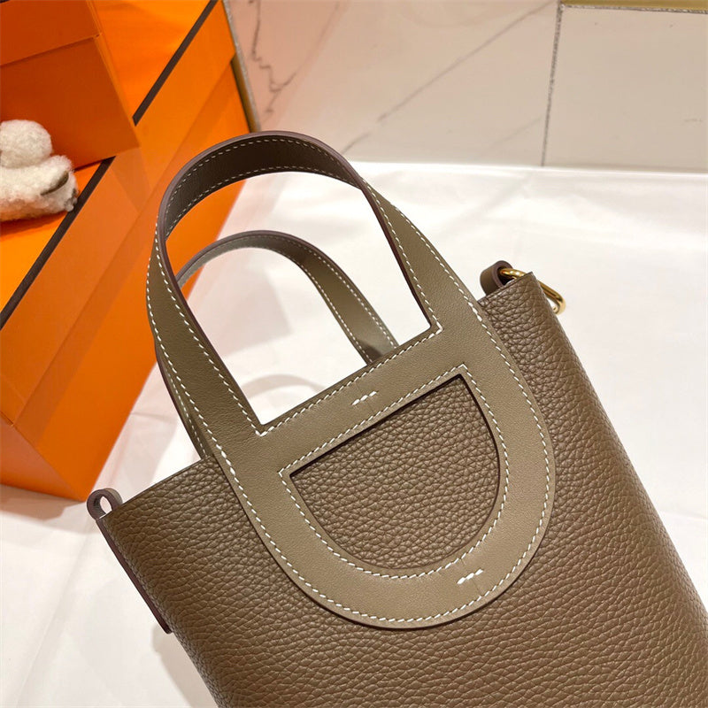  crossbody bag interior and compartment view 33