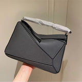 Ziva's Charm handbag – detail view (24cm*16.5cm*10.5cm)