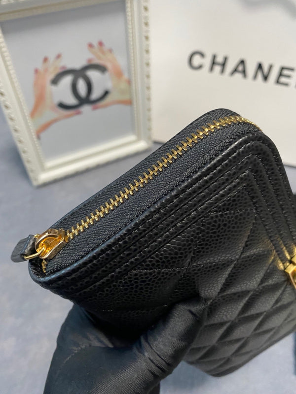  women's handbag, versatile design, view 2