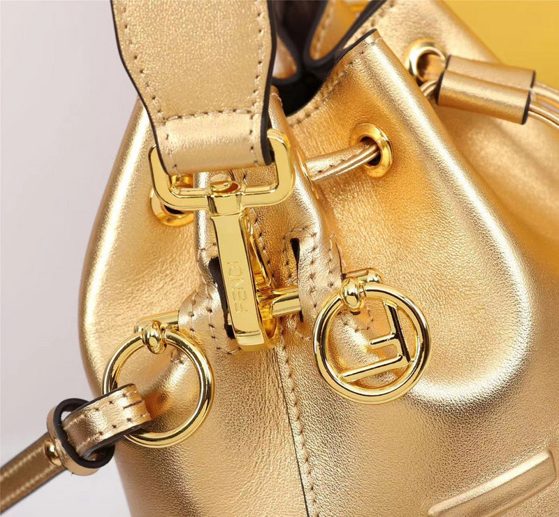 Ziva's Charm handbag – close-up view (Standard Size)