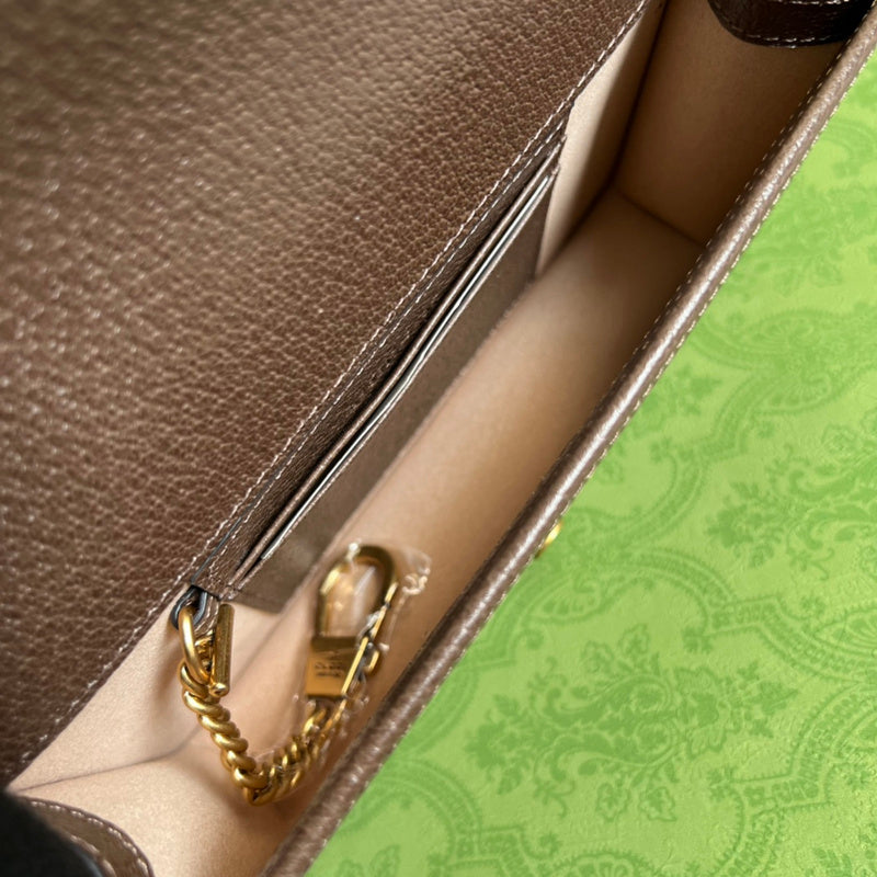 Front view of signature modern women's handbag – women's everyday handbag