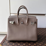  shoulder bag interior and compartment view 21