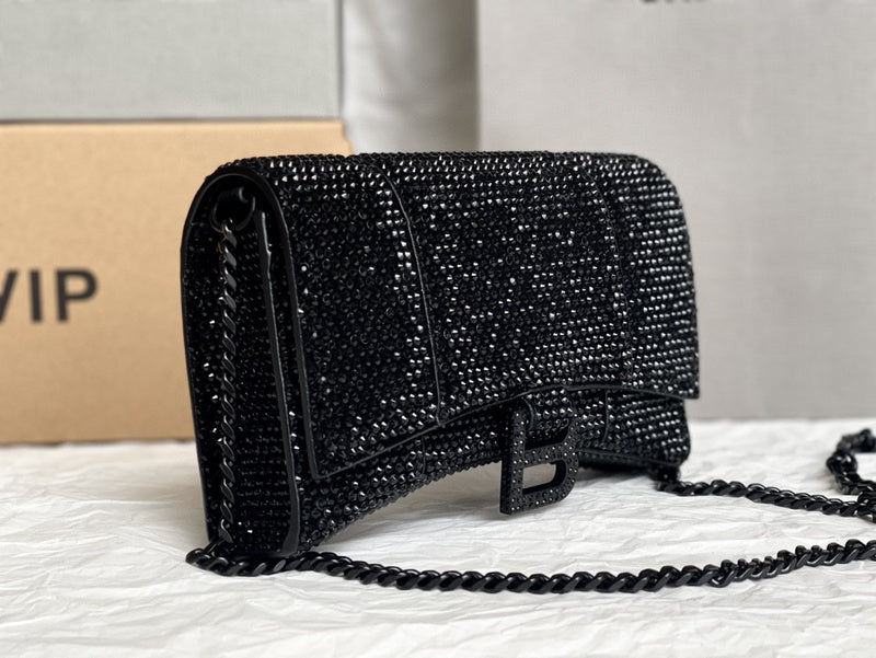 Zivas Charm Timeless Appeal Statement Handbag (Everyday Luxury Essential) – Back View