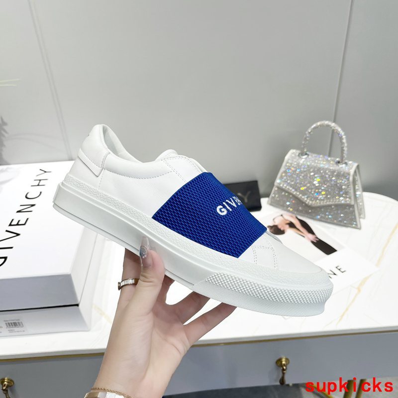 Givenchy shoes Style 041 - packaging and accessories