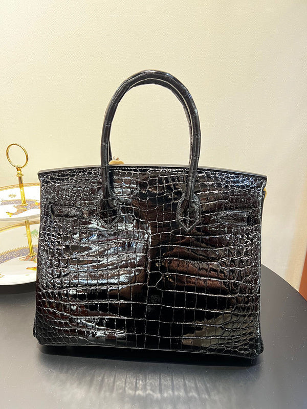Interior view of classic premium bag
