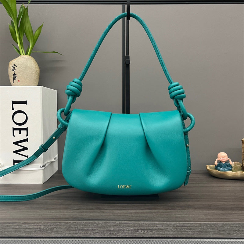Ziva's Charm handbag – product shot (25cm*8cm*17cm)