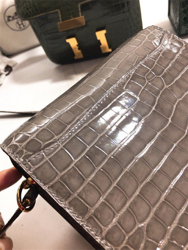  sleek top-handle bag detail view showing craftsmanship 14
