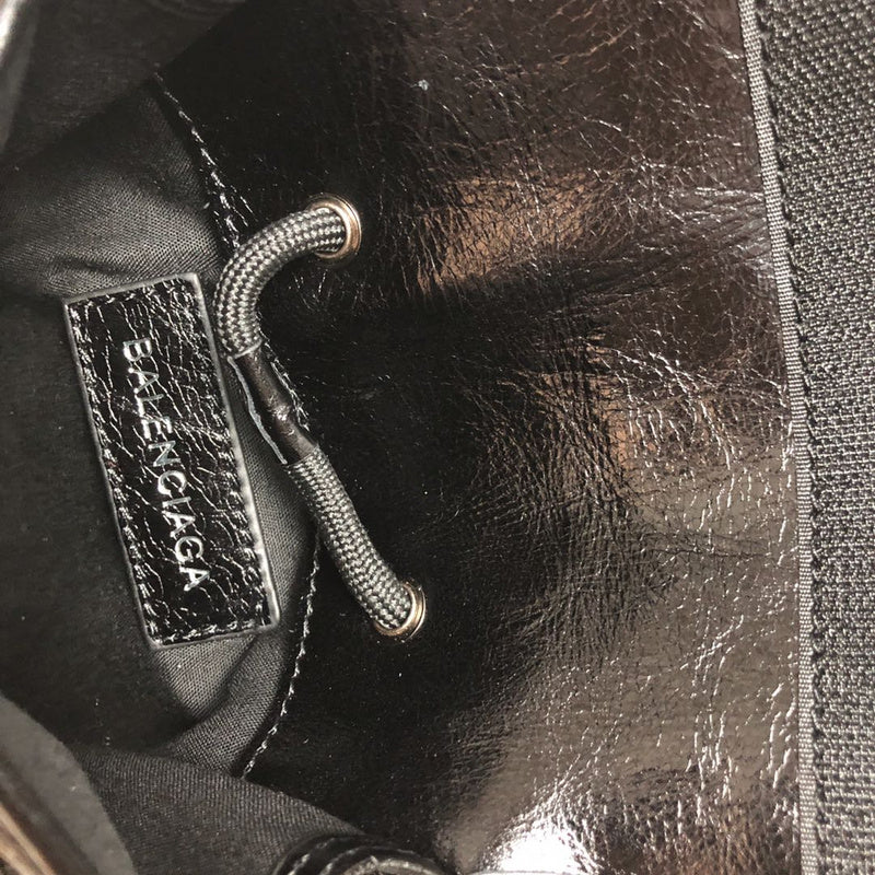 Interior view of polished sleek women's handbag – women's everyday handbag