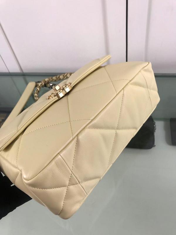 Zivas Charm Effortless Elegance Fashion Handbag (Modern Wardrobe Staple) – Back View