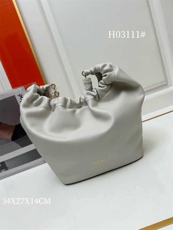 Ziva's Charm handbag – detail view (34cm*27cm*14cm)