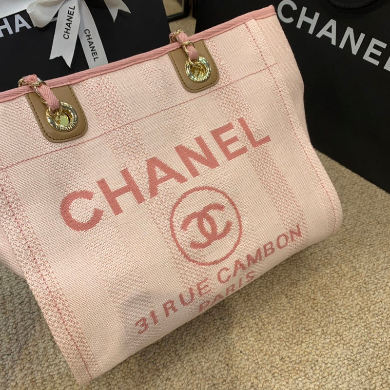  spacious purse view 9