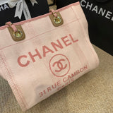  spacious purse view 9
