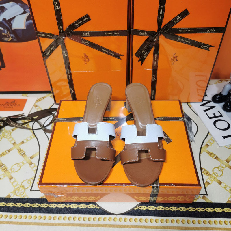 Hermes sandals Style 006 - top view showing design