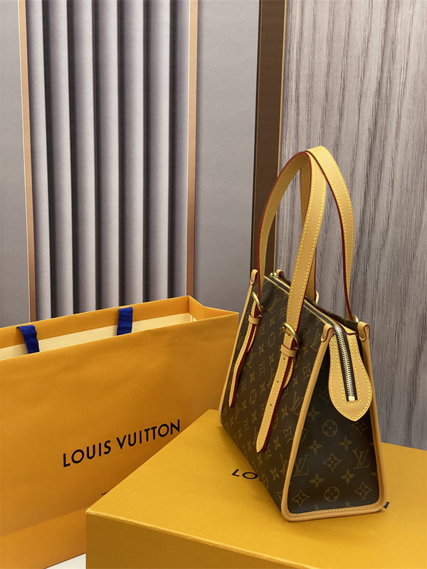  handbag interior and compartment view