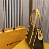  handbag interior and compartment view