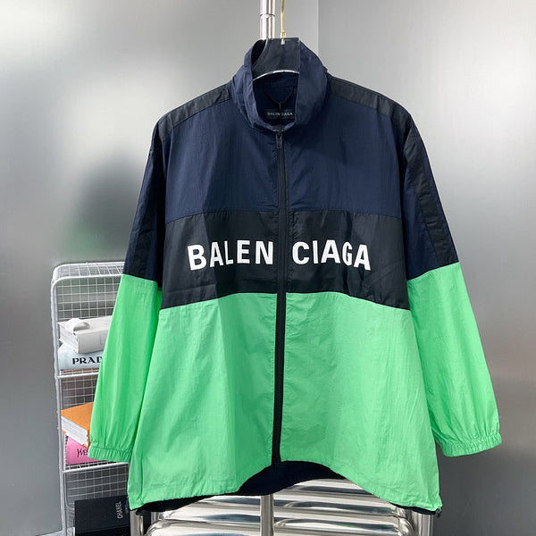 Side profile view of Balenciaga luxury piece style No.174