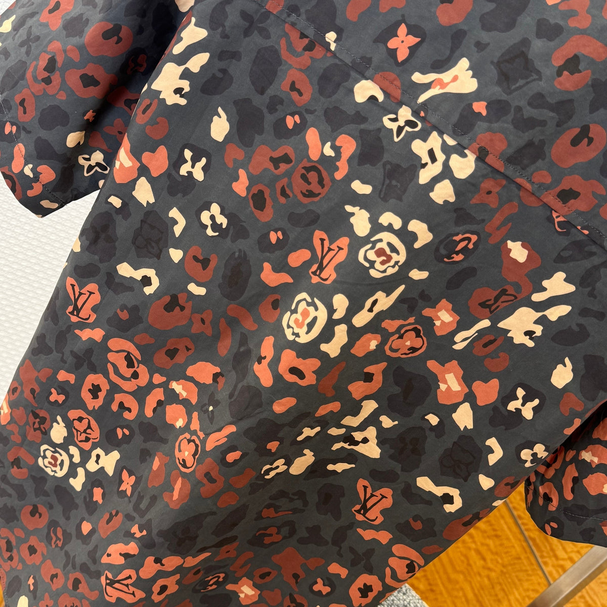 Louis Vuitton Tops? Louis Vuitton Lou Shirt Premium Designer Casual Top