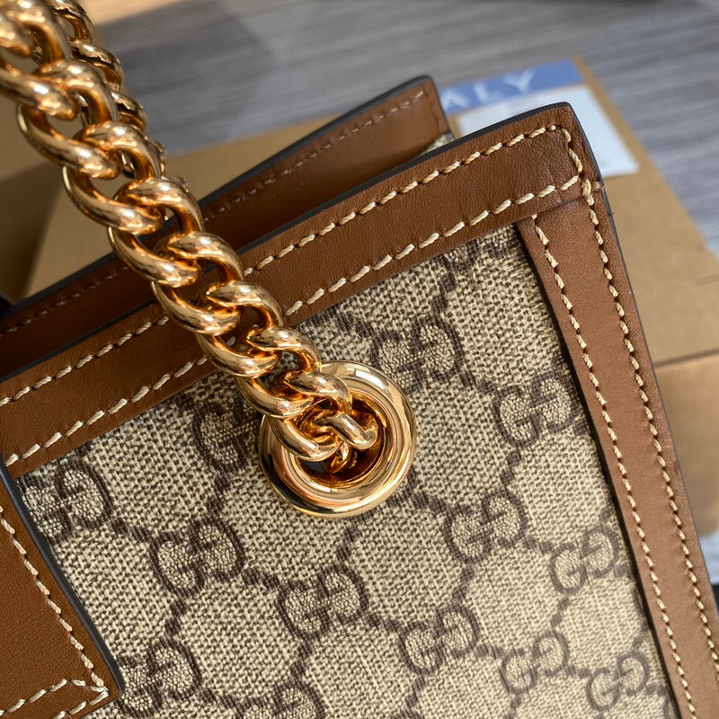 Handle and strap detail of everyday-luxe refined women's handbag – women's premium purse