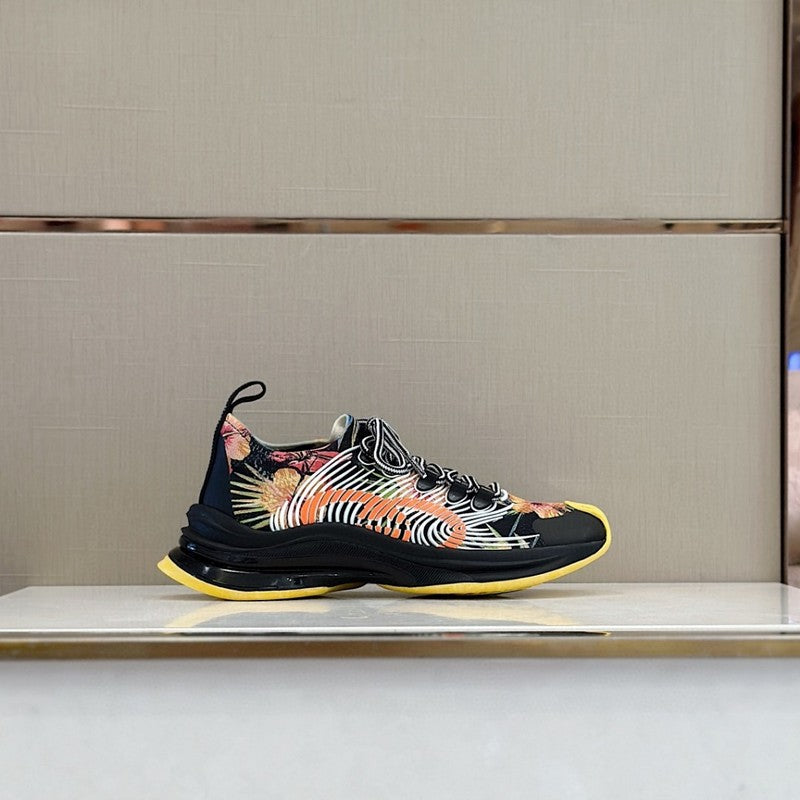 Gucci clean off-white luxury sneakers view 9 classic court silhouette