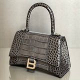 Zivas Charm Classic Sensibility Statement Handbag (Refined Practical Design) – Styled Look