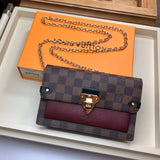 Side profile of everyday-luxe sleek women's handbag – women's designer-style accessory