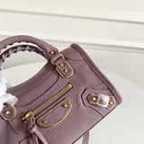 Zivas Charm Signature Style Statement Handbag (Statement-Ready Design) – Styled Look