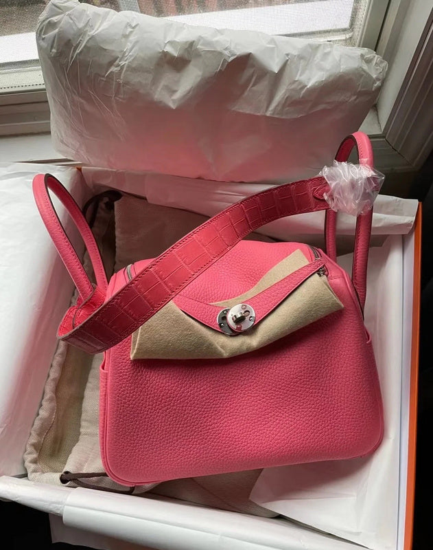  handbag interior and compartment view 9