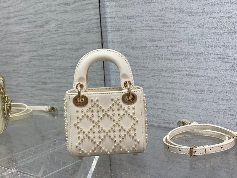 Styled lifestyle shot of elevated sleek women's handbag – women's designer-style accessory