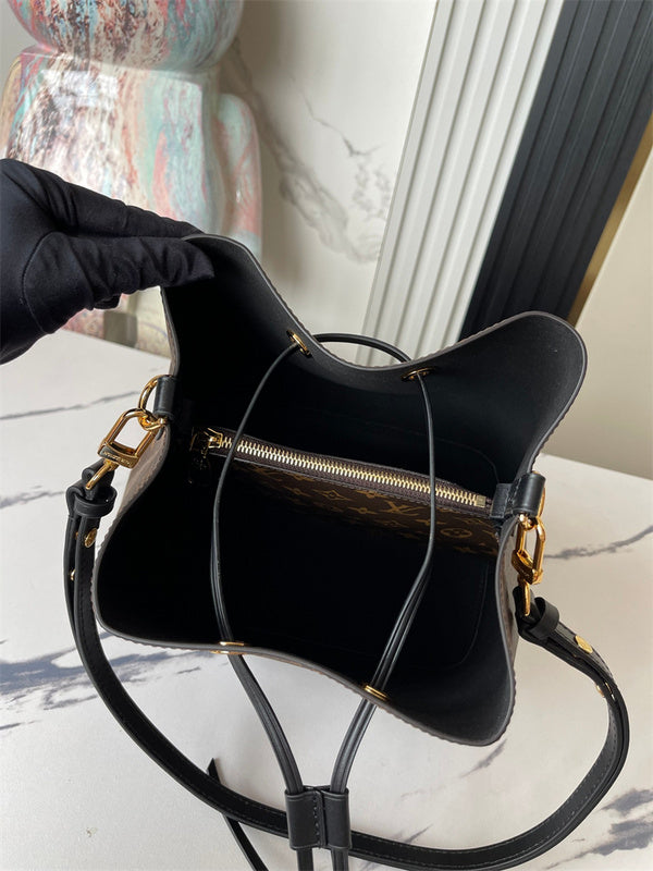 Tailored satchel front view 19
