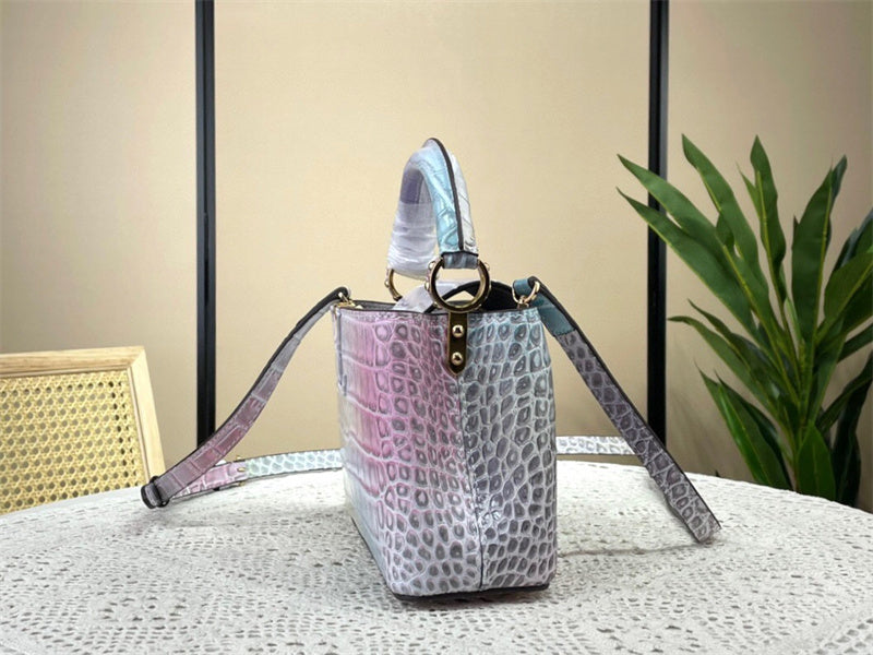  Elegant carryall bag carried on shoulder 10