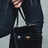  modern tote bag styled with outfit