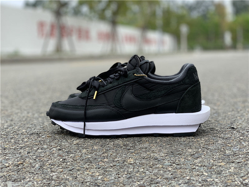 Nike Men's & Women's Premium Low-Top Trainers — Style 025 back view