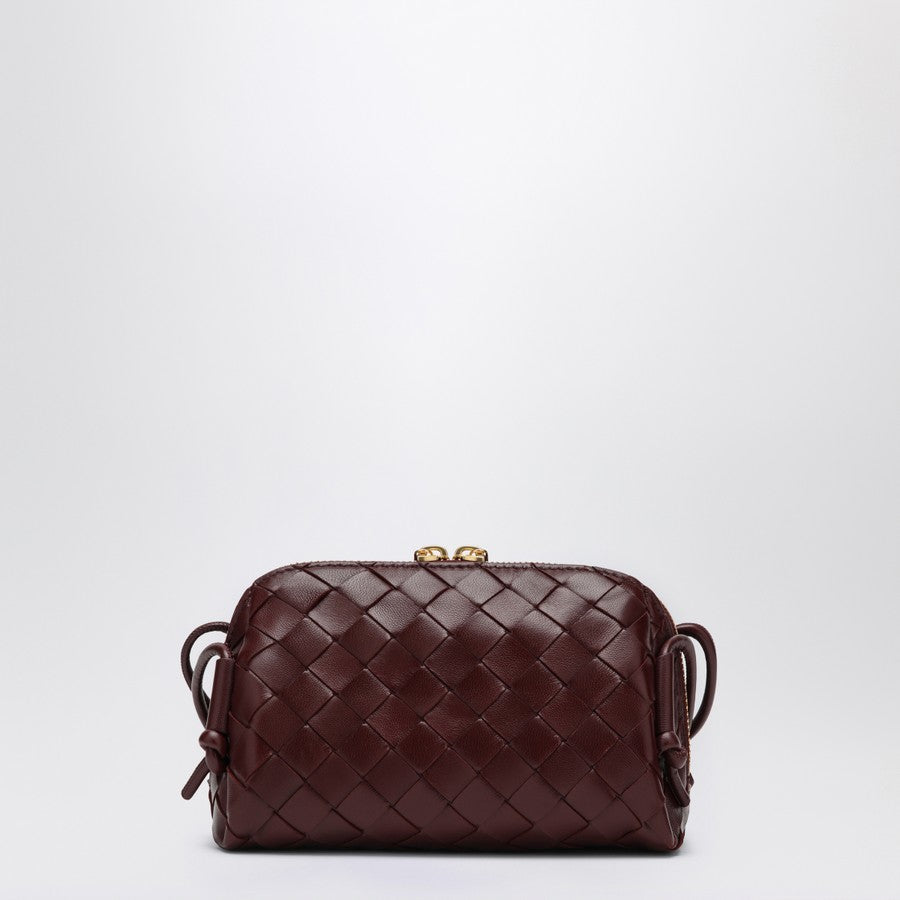 Close-up of Bottega Veneta shoulder bags hardware and fine stitching