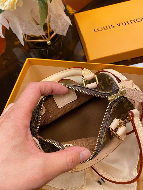 Front view of chic sleek women's handbag – women's statement bag