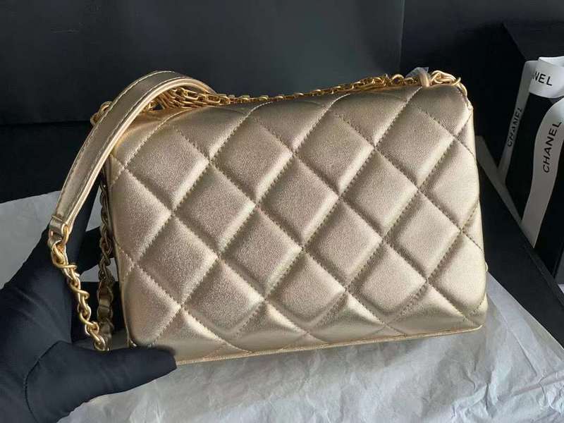 Zivas Charm Timeless Appeal Everyday Handbag (Considered Detail & Form) – Interior View
