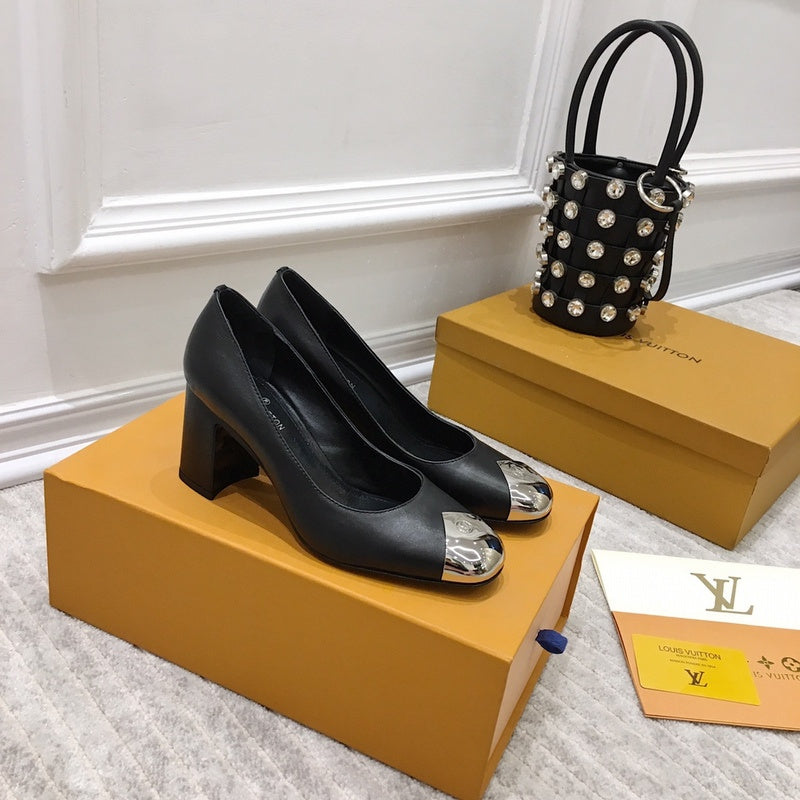 Louis Vuitton shoes Style 246 - sole and craftsmanship detail